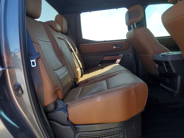 2024 TOYOTA TUNDRA