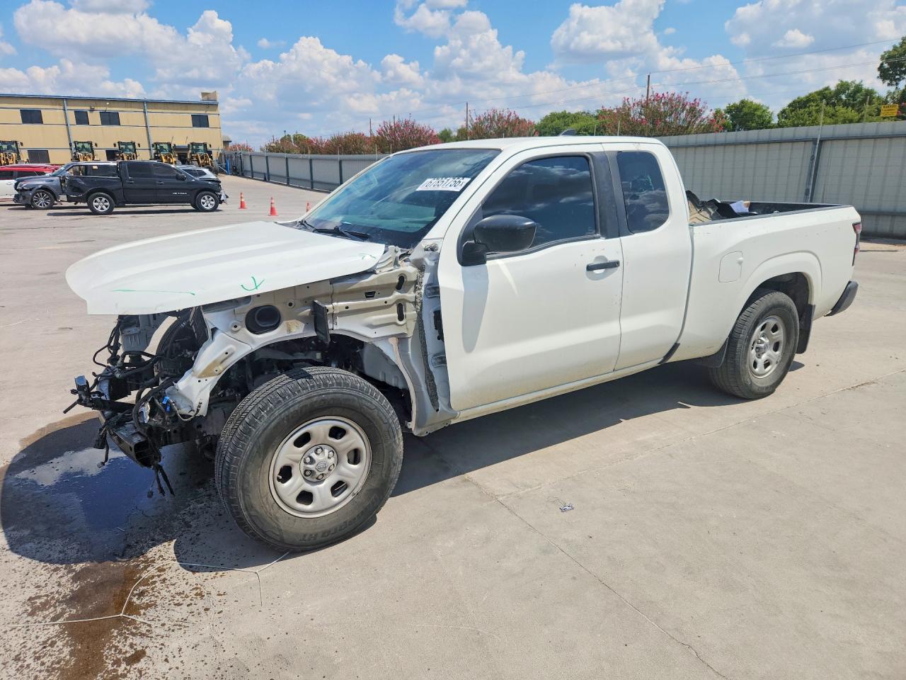 2025 NISSAN FRONTIER