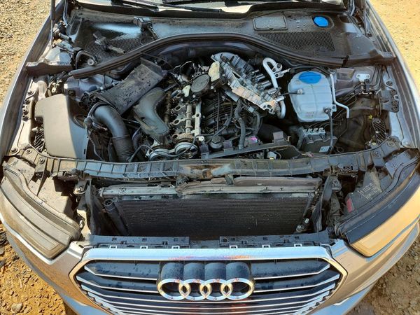 2016 AUDI A6 Premium — Engine bay