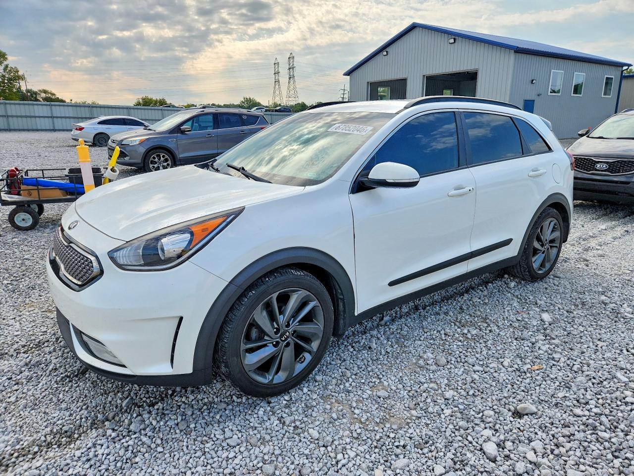 2017 KIA NIRO