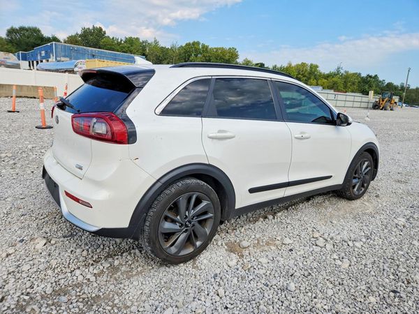 2017 KIA NIRO