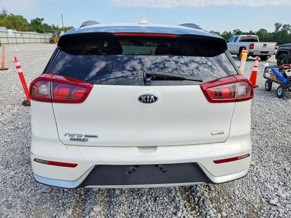 2017 KIA NIRO