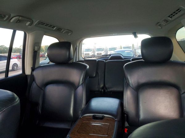 2017 INFINITI QX80
