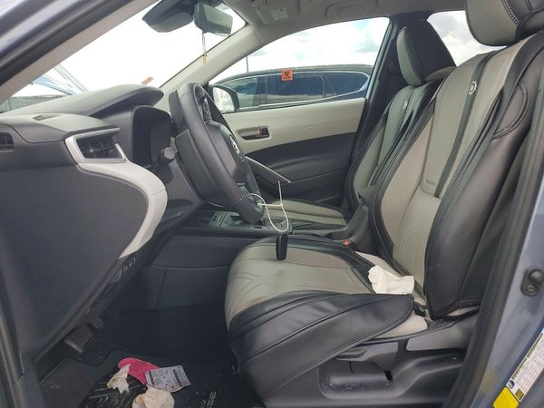 2026 TOYOTA COROLLA CROSS