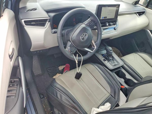 2026 TOYOTA COROLLA CROSS