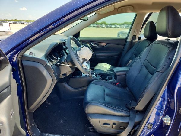 2019 NISSAN ROGUE — DENT