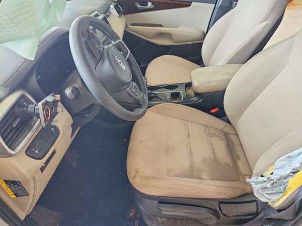 2017 KIA SORENTO