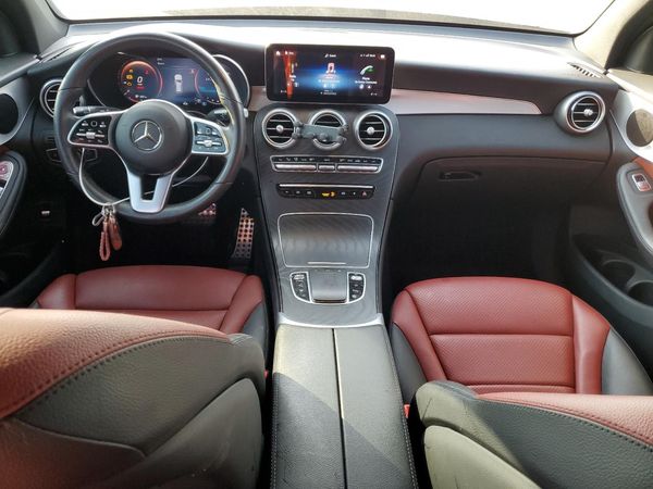 2022 MERCEDES-BENZ GLC
