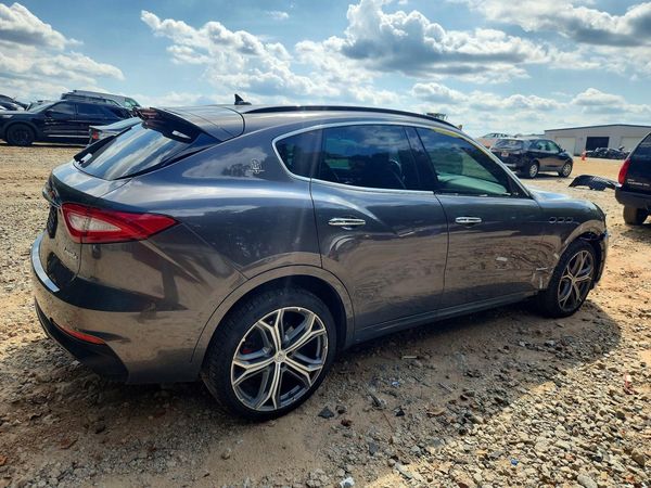 2019 MASERATI LEVANTE