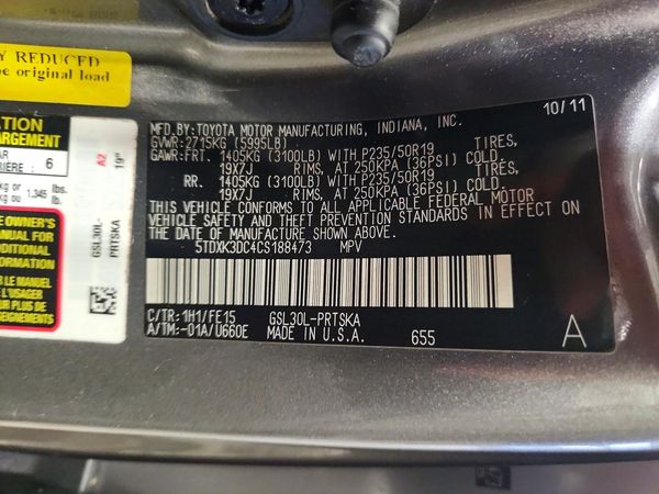 2012 TOYOTA SIENNA