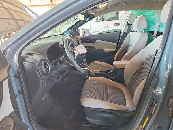2022 HYUNDAI KONA