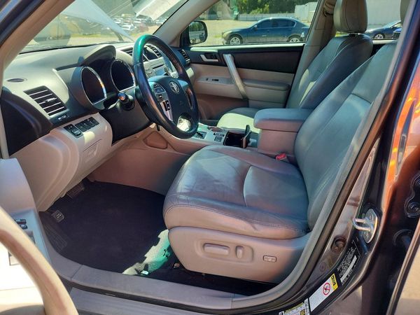 2012 TOYOTA HIGHLANDER Base/Hybrid — DENT