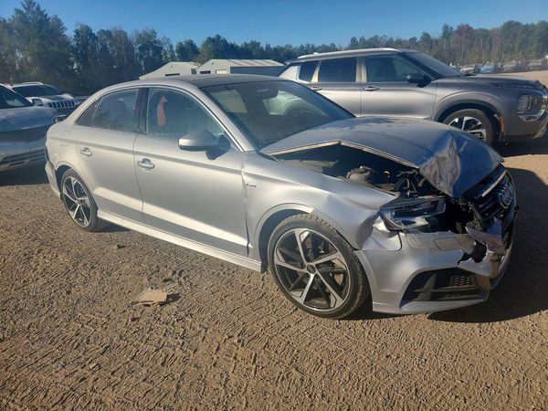 2020 AUDI A3 quattro Premium Plus — Passenger 3/4