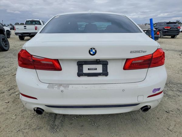 2019 BMW 530E
