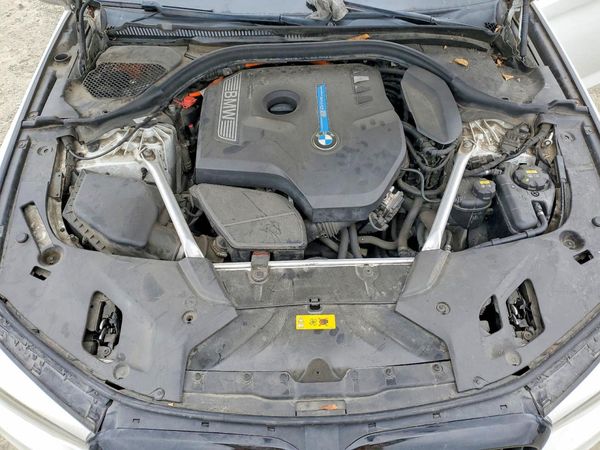 2019 BMW 530E