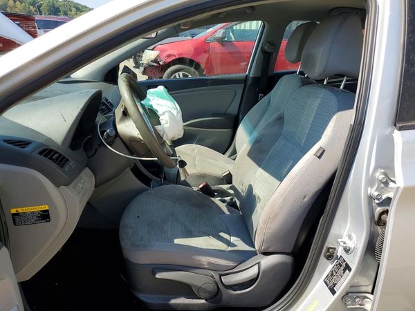2016 HYUNDAI ACCENT GS / GLS — DENT