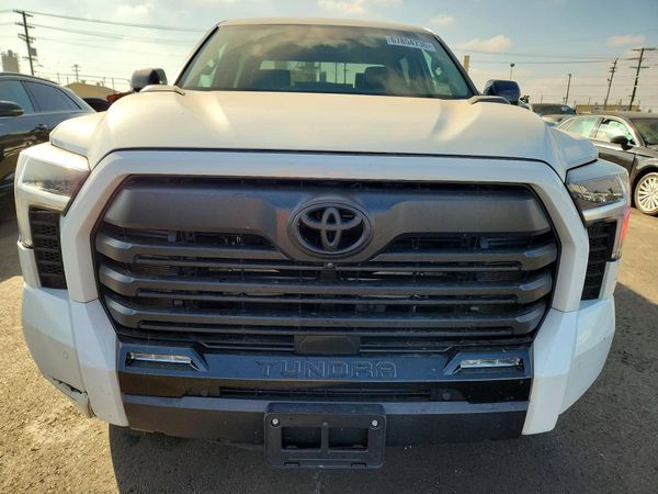 2024 TOYOTA TUNDRA Others