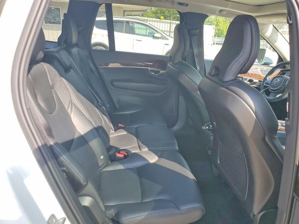 2019 VOLVO XC90 Momentum — PSRS