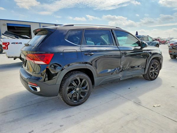 2022 VOLKSWAGEN TAOS