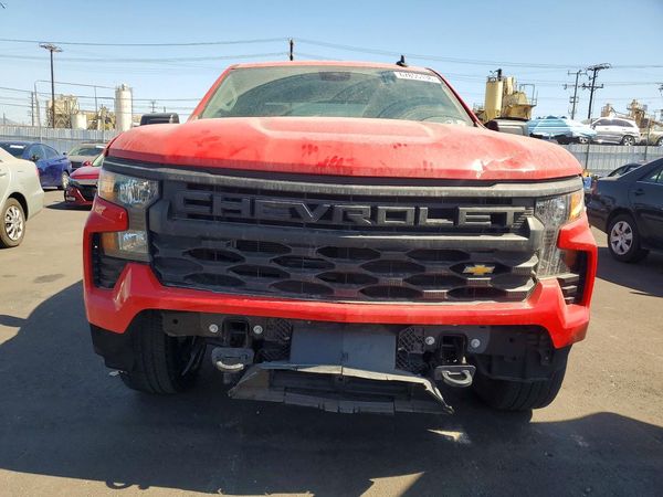2024 CHEVROLET SILVERADO Custom