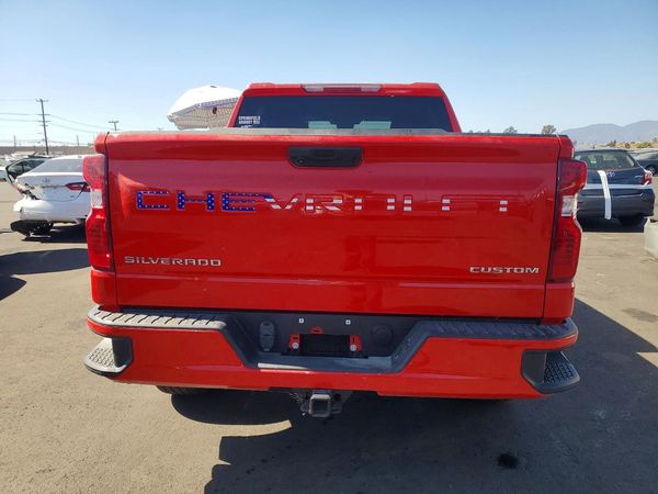 2024 CHEVROLET SILVERADO Custom