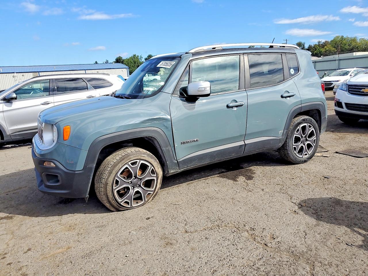 2017 JEEP RENEGADE Limited — Front 3/4