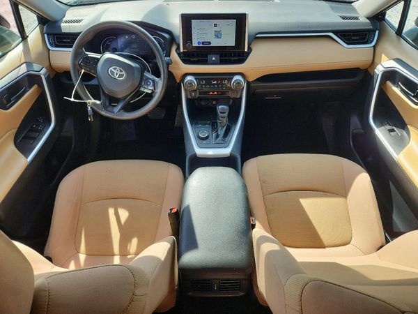 2024 TOYOTA RAV4 LE