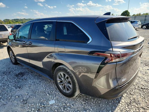 2023 TOYOTA SIENNA XLE — DSRA