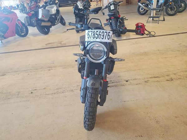 2024 HUSQVARNA VITPILEN 401/SVARTPILEN 401
