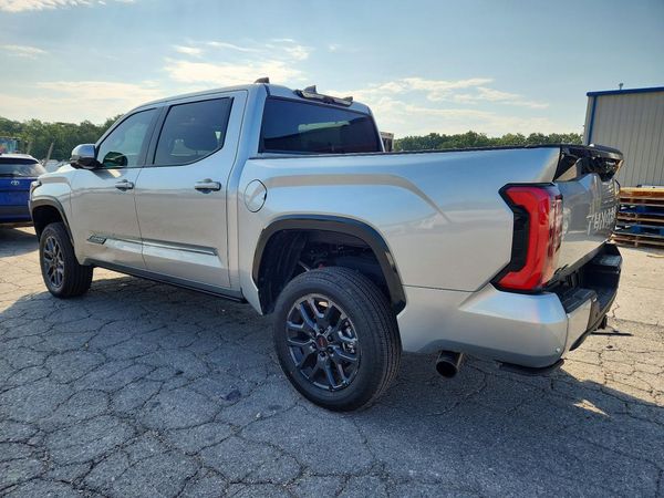 2025 TOYOTA TUNDRA