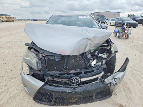 2015 TOYOTA CAMRY