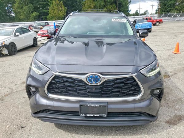 2023 TOYOTA HIGHLANDER Limited