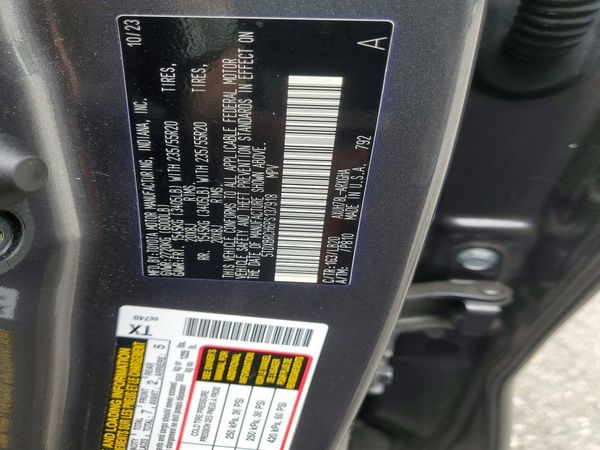 2023 TOYOTA HIGHLANDER Limited
