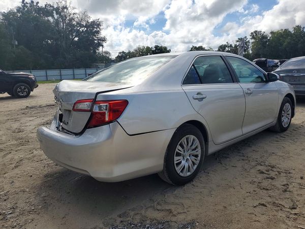 2013 TOYOTA CAMRY