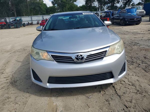 2013 TOYOTA CAMRY
