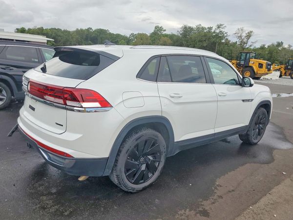 2026 VOLKSWAGEN ATLAS CROSS SPORT 4Motion SE
