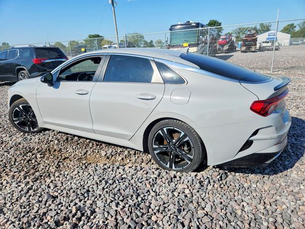 2022 KIA K5