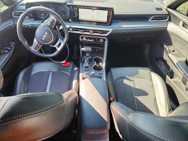 2022 KIA K5