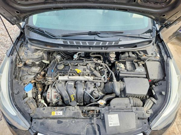 2015 HYUNDAI ELANTRA