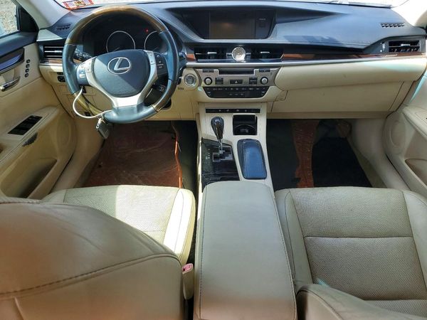 2013 LEXUS ES