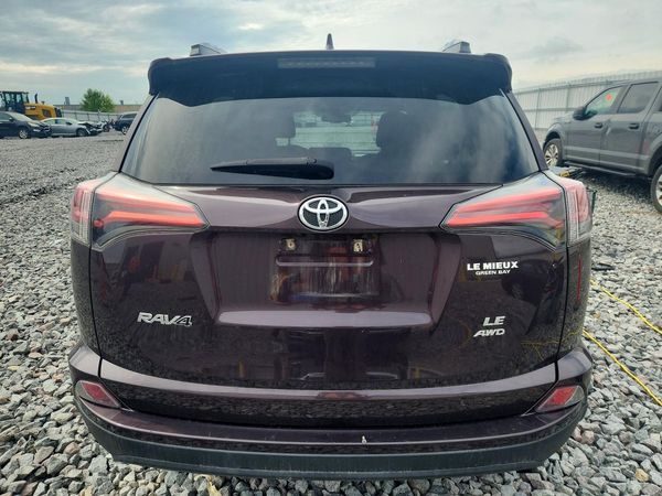 2018 TOYOTA RAV4 LE