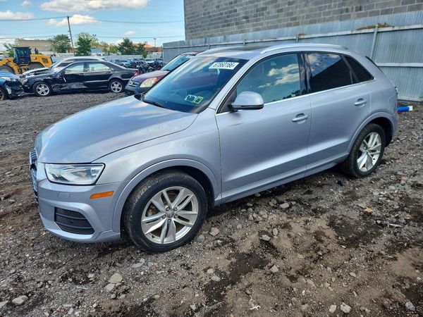2016 AUDI Q3