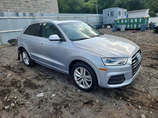 2016 AUDI Q3