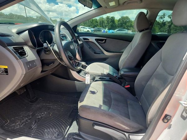 2013 HYUNDAI ELANTRA
