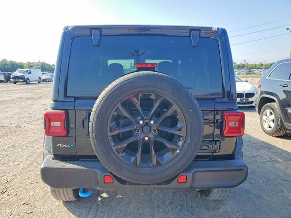 2024 JEEP WRANGLER Sahara 4XE