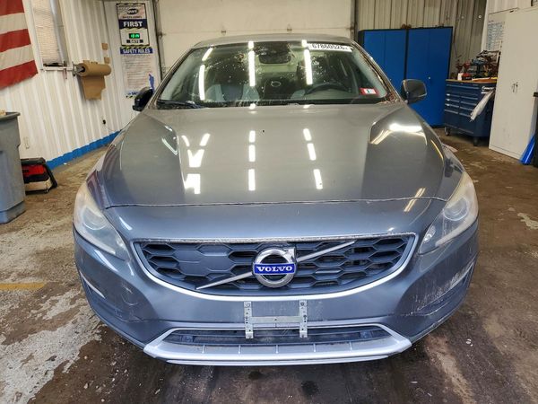 2016 VOLVO S60 CROSS COUNTRY