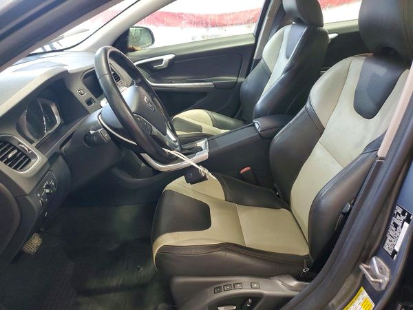2016 VOLVO S60 CROSS COUNTRY