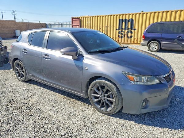 2013 LEXUS CT 200h