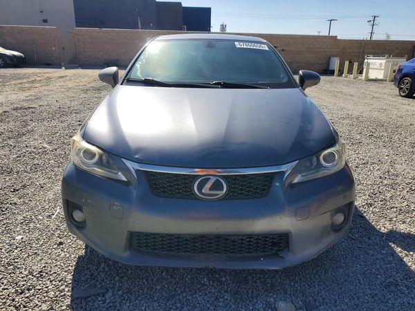 2013 LEXUS CT 200h