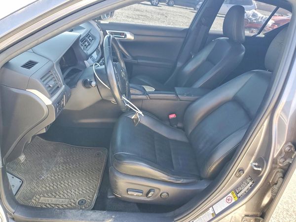 2013 LEXUS CT 200h